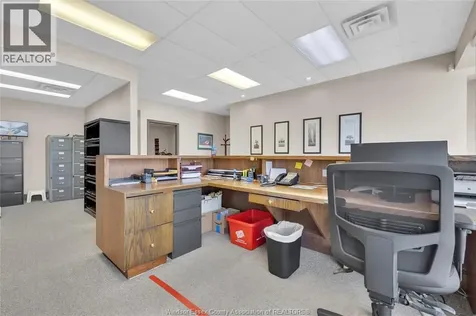5161 Tecumseh Road East Windsor ON N8T 1C3