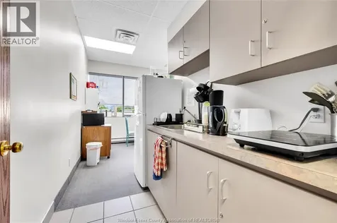 5161 Tecumseh Road East Windsor ON N8T 1C3