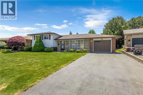 19 Pippin Drive Brantford ON N3R 5V8