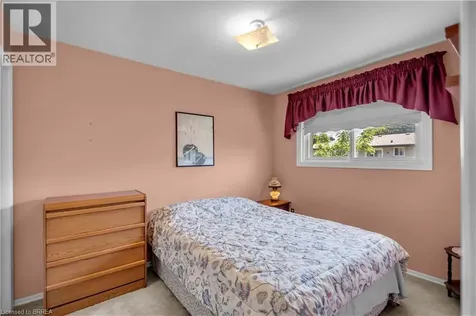 19 Pippin Drive Brantford ON N3R 5V8