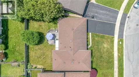 19 Pippin Drive Brantford ON N3R 5V8