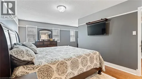 124 Osborn Avenue Brantford ON N3T 6S1