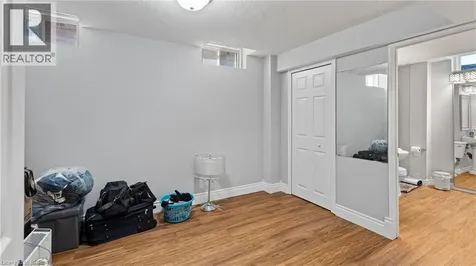 124 Osborn Avenue Brantford ON N3T 6S1
