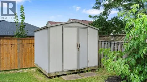 124 Osborn Avenue Brantford ON N3T 6S1