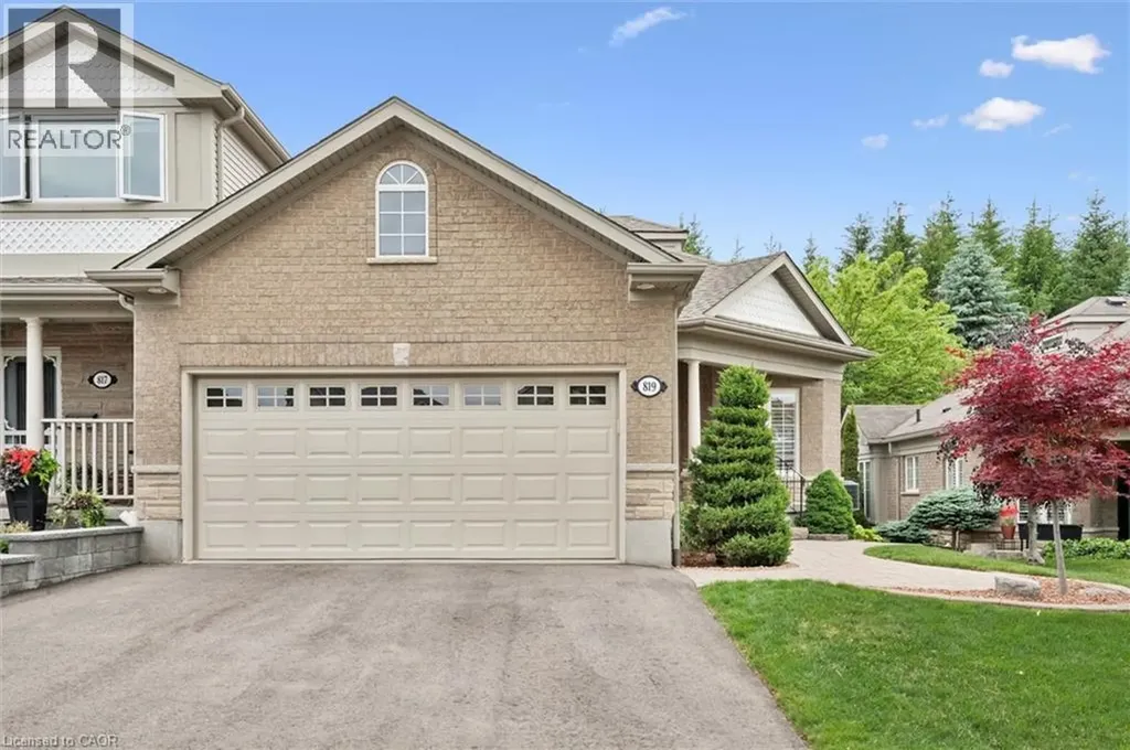 819 Creekside Drive Waterloo ON N2V 2S6