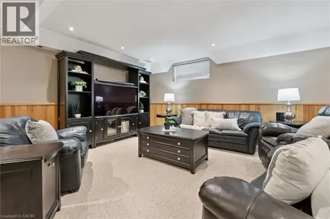 819 Creekside Drive Waterloo ON N2V 2S6