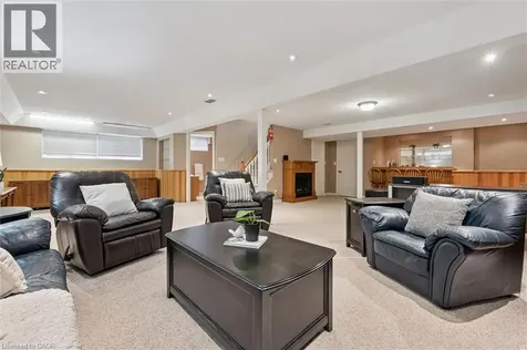 819 Creekside Drive Waterloo ON N2V 2S6