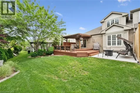 819 Creekside Drive Waterloo ON N2V 2S6