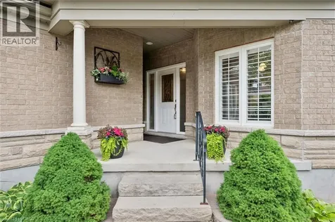 819 Creekside Drive Waterloo ON N2V 2S6