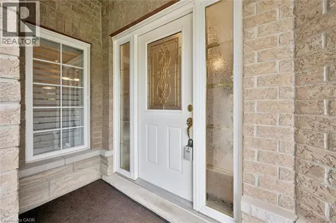 819 Creekside Drive Waterloo ON N2V 2S6