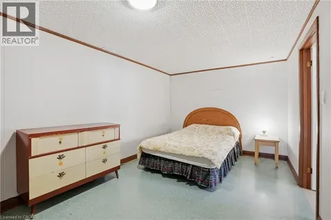 18 Pleasant Avenue Stoney Creek ON L8G 2L2