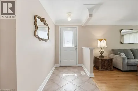 18 Pleasant Avenue Stoney Creek ON L8G 2L2