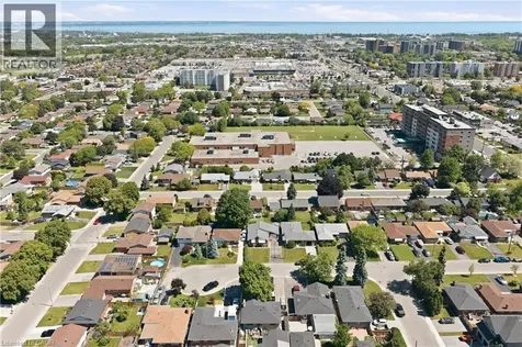 18 Pleasant Avenue Stoney Creek ON L8G 2L2