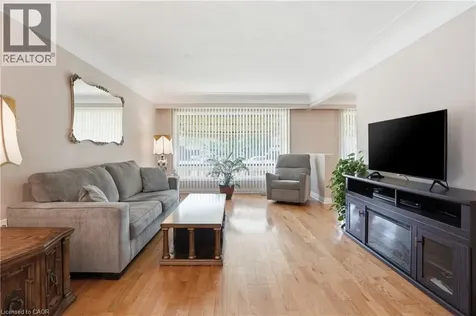18 Pleasant Avenue Stoney Creek ON L8G 2L2