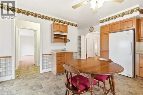 192 Ewen Road Hamilton ON L8S 3C9