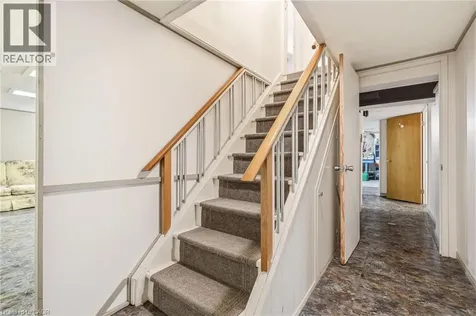 192 Ewen Road Hamilton ON L8S 3C9