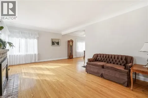 192 Ewen Road Hamilton ON L8S 3C9