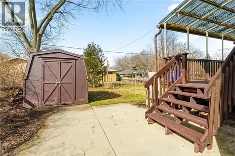 192 Ewen Road Hamilton ON L8S 3C9
