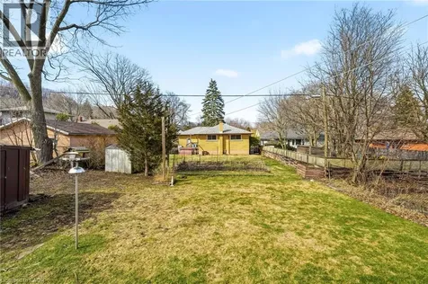 192 Ewen Road Hamilton ON L8S 3C9