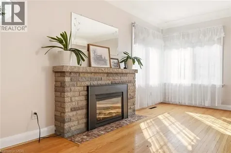 192 Ewen Road Hamilton ON L8S 3C9