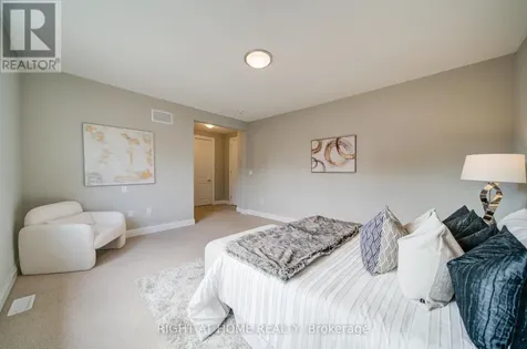 3007 Hollyberry Trail Pickering ON L1X 0N5