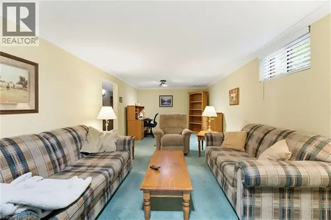 28 Ridgewood Drive Brantford ON N3R 1A3