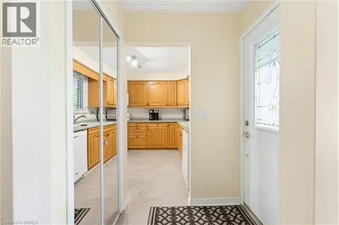 28 Ridgewood Drive Brantford ON N3R 1A3