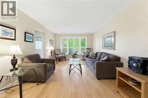 28 Ridgewood Drive Brantford ON N3R 1A3