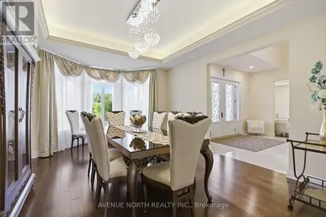 699 Ballycastle Crescent Ottawa ON K1X 0A4