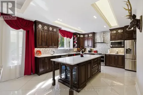 699 Ballycastle Crescent Ottawa ON K1X 0A4