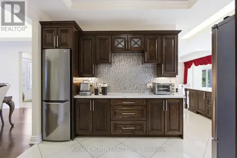 699 Ballycastle Crescent Ottawa ON K1X 0A4
