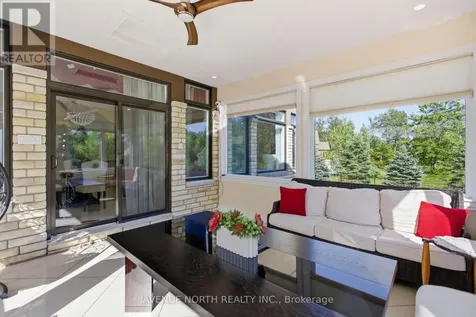 699 Ballycastle Crescent Ottawa ON K1X 0A4