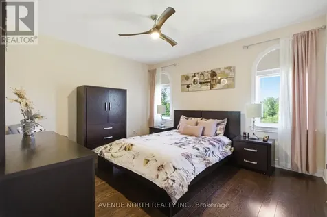 699 Ballycastle Crescent Ottawa ON K1X 0A4