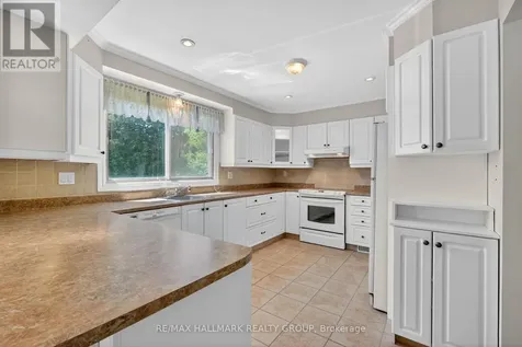 676 Morin Street Ottawa ON K1K 3G9