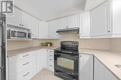 72 Greenfield Avenue Ottawa ON K1S 0X7