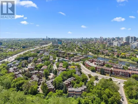 72 Greenfield Avenue Ottawa ON K1S 0X7