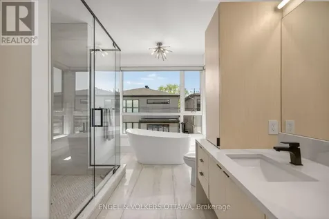 102 Granton Avenue Ottawa ON K2G 1X5