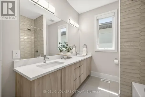 102 Granton Avenue Ottawa ON K2G 1X5