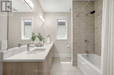 102 Granton Avenue Ottawa ON K2G 1X5
