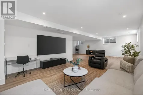 102 Granton Avenue Ottawa ON K2G 1X5