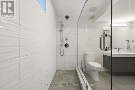 102 Granton Avenue Ottawa ON K2G 1X5