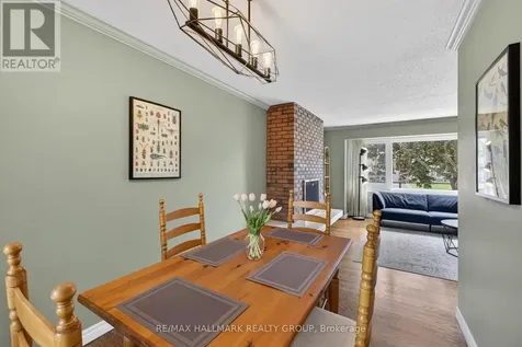 53 Farlane Boulevard Ottawa ON K2E 5H3