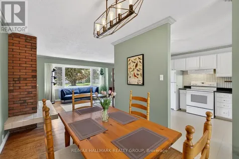 53 Farlane Boulevard Ottawa ON K2E 5H3
