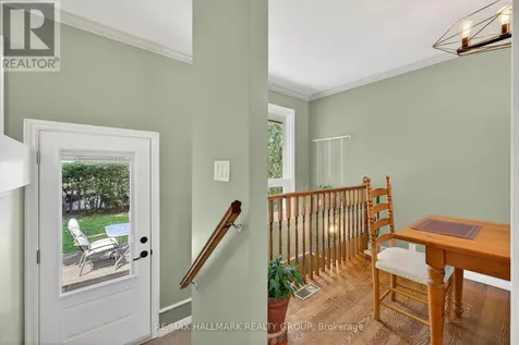 53 Farlane Boulevard Ottawa ON K2E 5H3