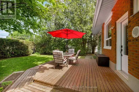 53 Farlane Boulevard Ottawa ON K2E 5H3