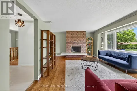 53 Farlane Boulevard Ottawa ON K2E 5H3