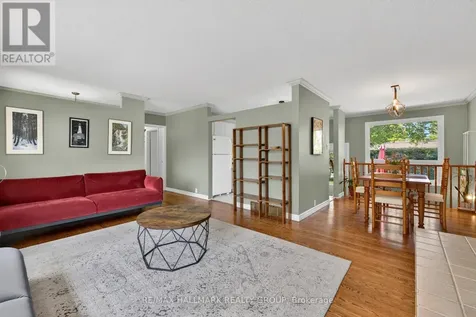 53 Farlane Boulevard Ottawa ON K2E 5H3