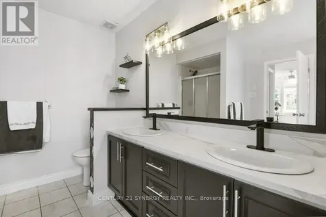 37 Windfield Crescent Ottawa ON K2M 2B7