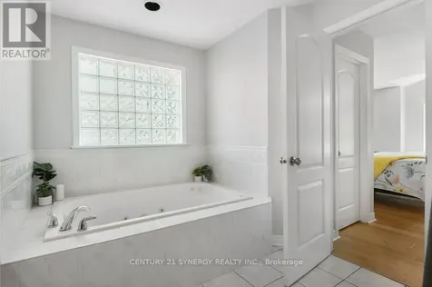37 Windfield Crescent Ottawa ON K2M 2B7