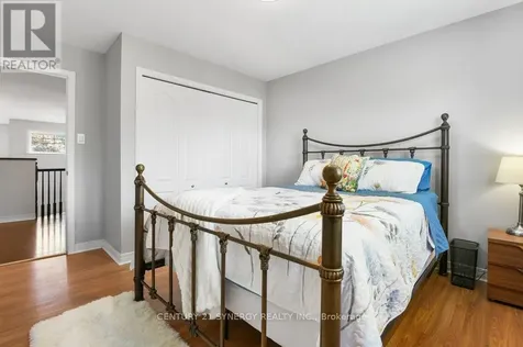 37 Windfield Crescent Ottawa ON K2M 2B7